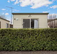 Lake Hamilton Motor Village  Caravan Park - Accommodation in Brisbane