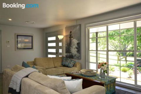 Whispers At Cedar Grove - Accommodation in Brisbane 0