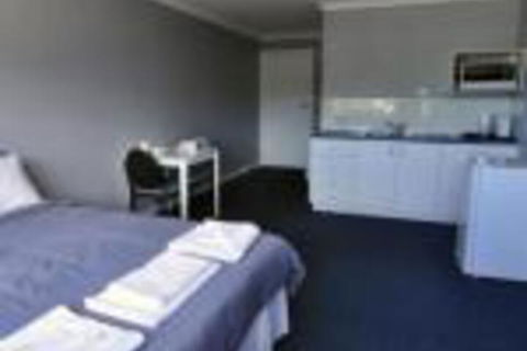 Bribie Island Square - Accommodation in Brisbane 0