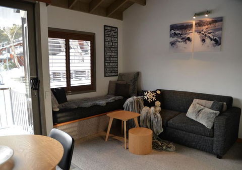 CHILL OUT At THREDBO - Accommodation in Brisbane 6