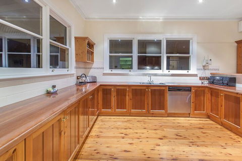 Hopkins River Homestead - Rejuvenate Stays - Accommodation in Brisbane 5