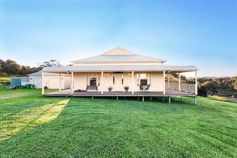 Hopkins River Homestead - Rejuvenate Stays - Accommodation in Brisbane 1