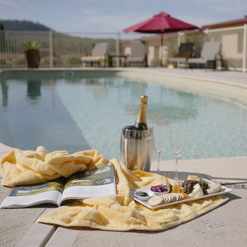 Nightingale Luxury Villas - Accommodation in Brisbane 2