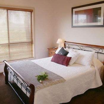Nightingale Luxury Villas - Accommodation in Brisbane 6