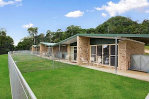 Tailwaggers Rainforest Retreat - Accommodation in Brisbane 0