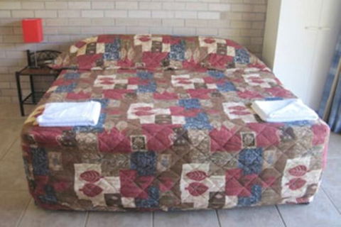 Tailwaggers Rainforest Retreat - Accommodation in Brisbane 3