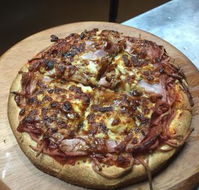 Numero Uno Pizza Parlour - Accommodation in Brisbane