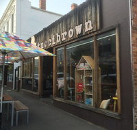 Tuccibrown - Accommodation in Brisbane