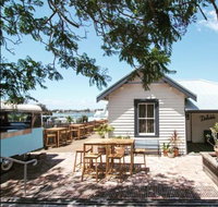 Dulcie's Cottage - Accommodation in Brisbane