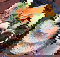 The Settlers Arms Inn