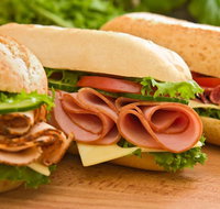 Subway - Benowa - Accommodation in Brisbane