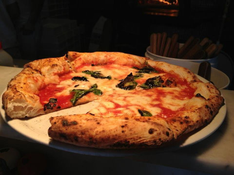 Via Napoli Pizzeria - Surry Hills - Accommodation in Brisbane 0