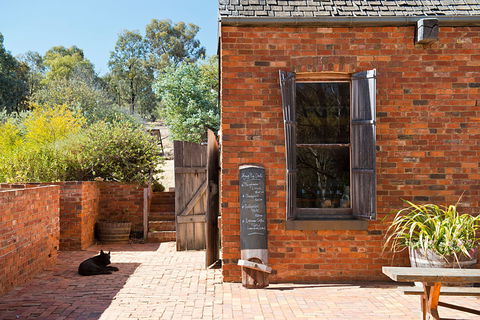 Sally's Paddock At Redbank Winery - Accommodation in Brisbane 0
