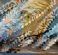 Larry David's - Accommodation in Brisbane