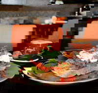 Treehouse Caf - Accommodation in Brisbane