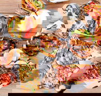 Between 2 Buns - Hoppers Crossing - Accommodation in Brisbane