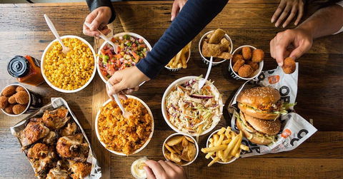 Oporto - Biggera Waters - Accommodation in Brisbane 0