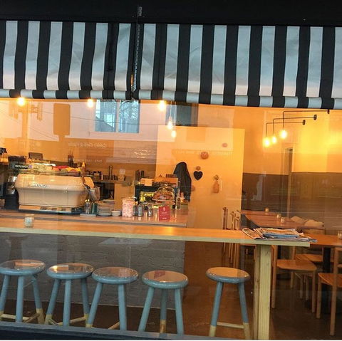 Seven Creeks Hotel - Accommodation in Brisbane 0