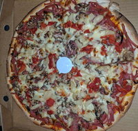 Marty's Pizza Hideout - Accommodation in Brisbane