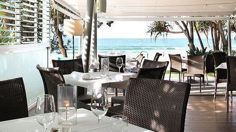 Sails Beach Restaurant & Bar - Accommodation in Brisbane 11