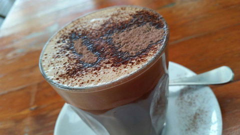 Beach Road - Accommodation in Brisbane 0