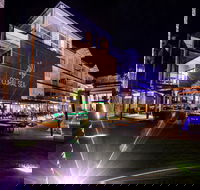 The Rocks - Restaurant Bar Pool Club - Accommodation in Brisbane