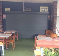 Skeeta's Local - Accommodation in Brisbane