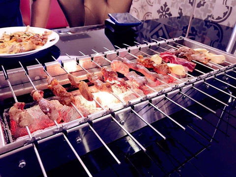 Season Buffet - Accommodation in Brisbane 0