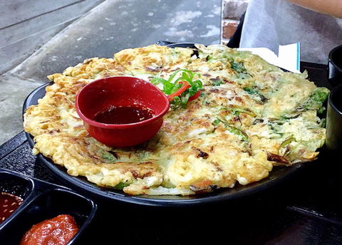 Sally's Grill And Hotpot - Accommodation in Brisbane 0