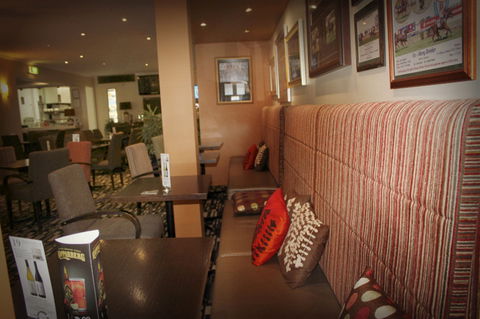 St George Workers Club - Accommodation in Brisbane 1