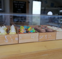 Vanilla Sprinkles Cupcakes  Coffee - Accommodation in Brisbane