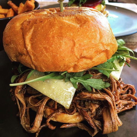 5th Ave - Accommodation in Brisbane 0