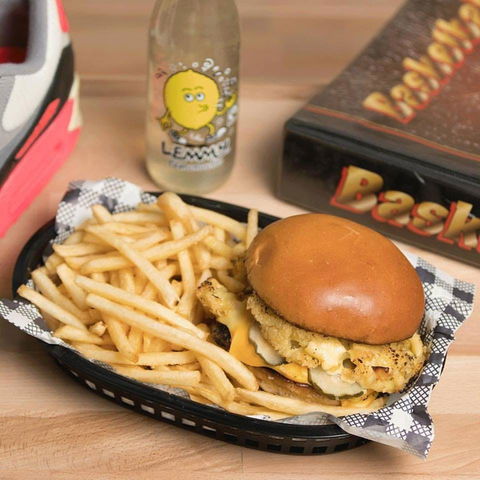 4 Ounces Burger Co - Alexandria - Accommodation in Brisbane 0