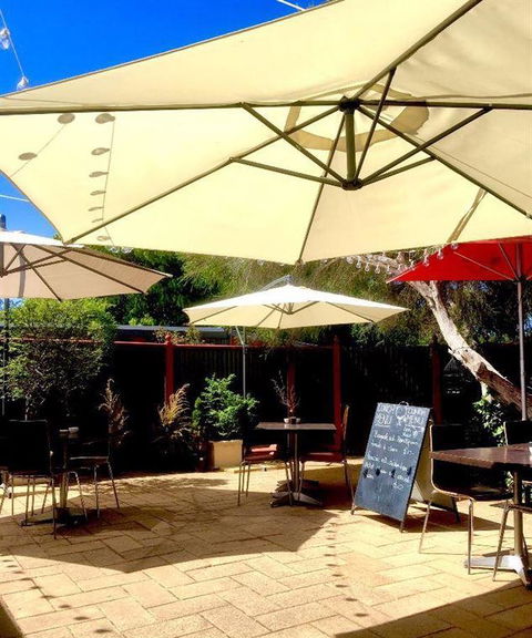 Salingers Cafe - Accommodation in Brisbane 12