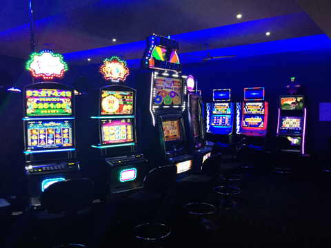 Sails Sports Bar - Accommodation in Brisbane 2