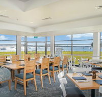 Aqua Restaurant The Westport Club - Accommodation in Brisbane