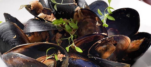 A La Bouffe Bar & Bistro - Accommodation in Brisbane 3