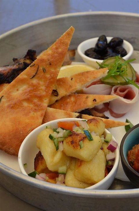 FOS Kitchen & Bar - Accommodation in Brisbane 4