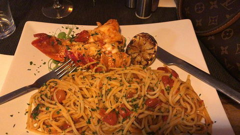 Amore - Accommodation in Brisbane 0