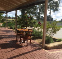 Lavender Bistro  Boutique - Accommodation in Brisbane