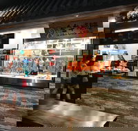 Eight Street - Accommodation in Brisbane