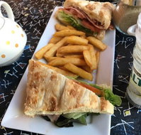 Mount Glorious Cafe