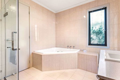 Quality Suites Point Cook Seasons 5 - Accommodation in Brisbane 7