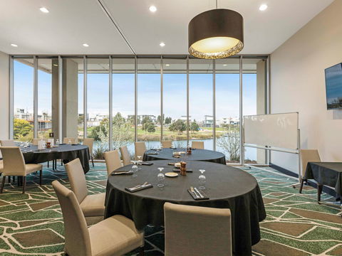 Mercure Melbourne Caroline Springs - Accommodation in Brisbane 9