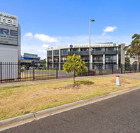 Quality Inn Taylors Lakes Motel - Accommodation in Brisbane