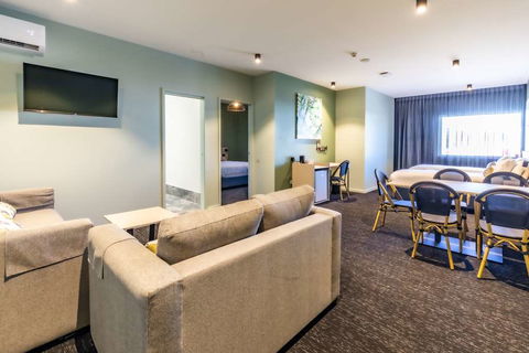 Nightcap at Commercial Hotel - Accommodation in Brisbane 4