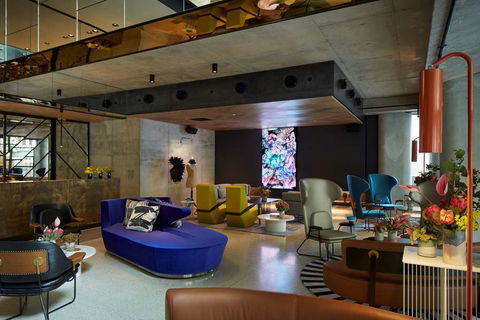 QT Melbourne - Accommodation in Brisbane 1