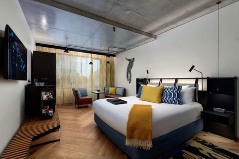 QT Melbourne - Accommodation in Brisbane 4