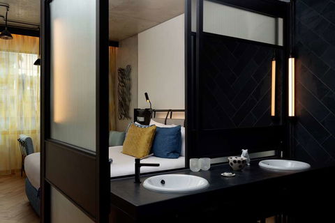 QT Melbourne - Accommodation in Brisbane 5