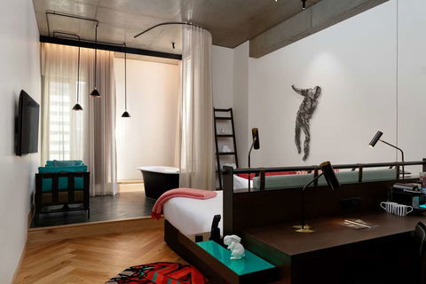 QT Melbourne - Accommodation in Brisbane 7